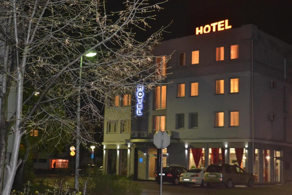 Hotel Octagon SJJ Exterior photo